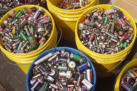 云冈高山高价废铅酸电池回收|回收废电池公司